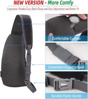 Mochila bandolera de nailon ligera e impermeable para deportes y actividades al aire libre. - details 2