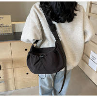 Bolso De Hombro De Nylon Nueva Diseño En Niche Color Sólido Con Pliegues Bolso Cruzado Versátil Para Uso Casual En Clase Y Comuting - details 24
