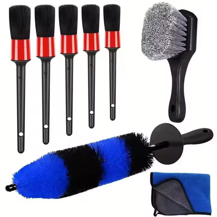 Kit De Detalle Para Coche 8 Piezas Cepillo Largo Suave Para Limpieza De Rines Y Neumáticos Material PP Sin Químicos Peligrosos - 1