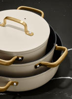 ARCOS Samoa Iconic Beige - Batería de Cocina (7 + 3 Piezas) - Antiadherente Cerámico - Aluminio Forjado - Asas Inox Dorado - details 1