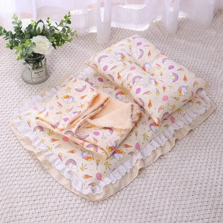 Cama De Gato Con Almohada Universal Tres Piezas Nest Princesa Para Perro Almohadilla De Mascota Cama De Dormir Para Gato Pequeño Y Mediano Mantel Para Mascota - 1