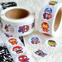 Nuevos 500PCS Pegatinas De Avengers Roll Estilo Kawaii Decorativas Para Niños Con Diseños De Hulk Iron Man Y Alliance MV Regalo Ideal - details 1