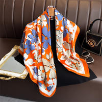 Pañuelo De Seda Impreso 90x90cm Para Mujer Lujo Bandana De Cabello Foulard Ribete Cuadrado De Piel Decorativo Para Todas Las Estaciones - details 0