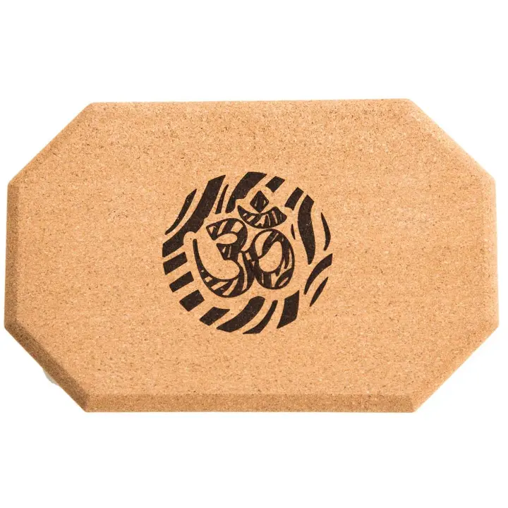 Bloque yoga pilates octogonal. Hecho de corcho. El Yoga Mola - 1