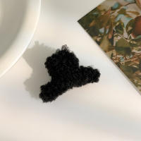 Mini Pinza De Pelo De Peluche Nueva Para Mujeres Y Niñas Estilo Temperamento Diverso Tamaño Pequeño Accesorios De Cabello De Veludo De Oveja Lindo Y Decorativo - details 18