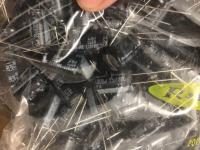 10pcs Capaces Electrolíticos De Cobre Japón Rubycon 25V1000UF 1000UF 25V Yk Preciosos 10*16 Piezas Para Automóviles - details 0