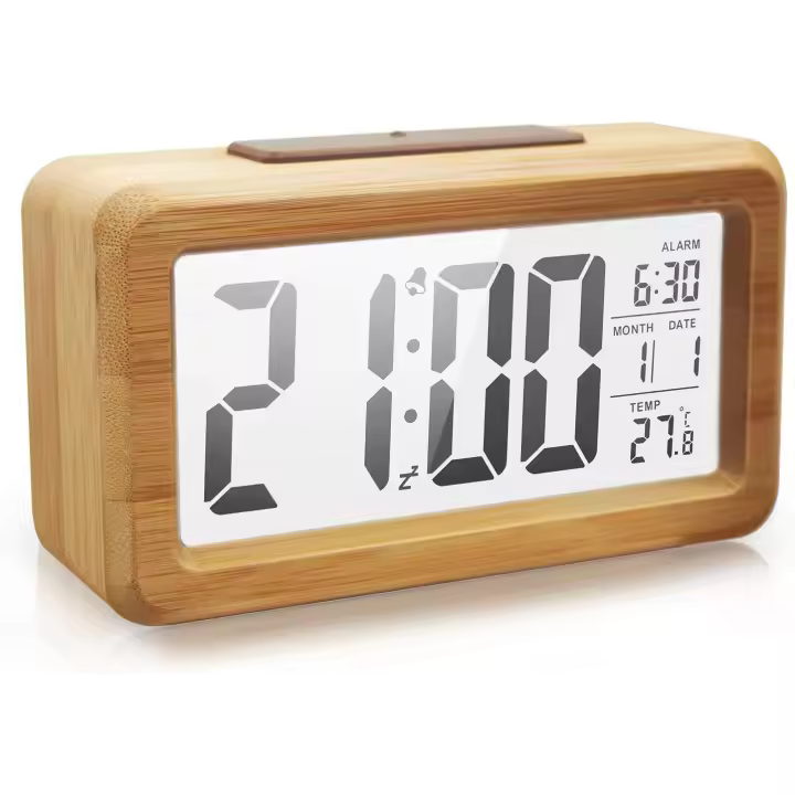 BIT Reloj despertador digital de madera, pantalla LED grande, luz nocturna con sensor inteligente, función de repetición y temperatura, funciona con pilas, reloj despertador cuboide para dormitorio, mesita de noche de oficina - 1