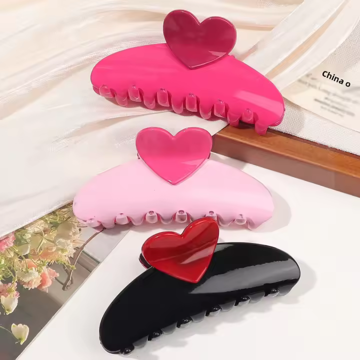 3 Pcs Accesorios De Peluquería Para San Valentín: Pinzas Para Cabello En Forma De Corazón Grandes Y Rosas Para Mujeres Fuerte Agarre Para Cabello Grueso - 1