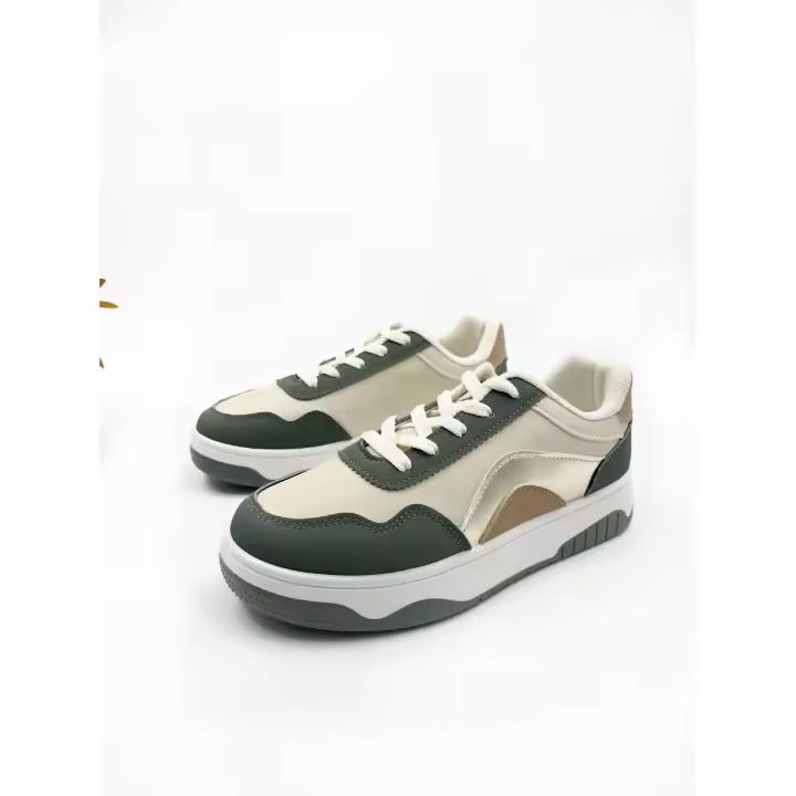 Calzado Estilo. Zapatillas deportivas de polipiel para mujer, cierre co cordones, diseño moderno y funcional, están hechas con materiales ligeros y transpirables - 1