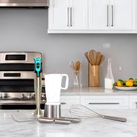 BATIDORA DE MANO 700W CON 2 VELOCIDADES, CUCHILLAS DE ACERO INOXIDABLE, BRAZO RESISTENTE Y VASO MEDIDOR 800ML. ELECCION PERFECTA PARA RESULTADOS EFICIENTES Y PRECISOS EN TODAS TUS RECETAS (AZUL) - details 0
