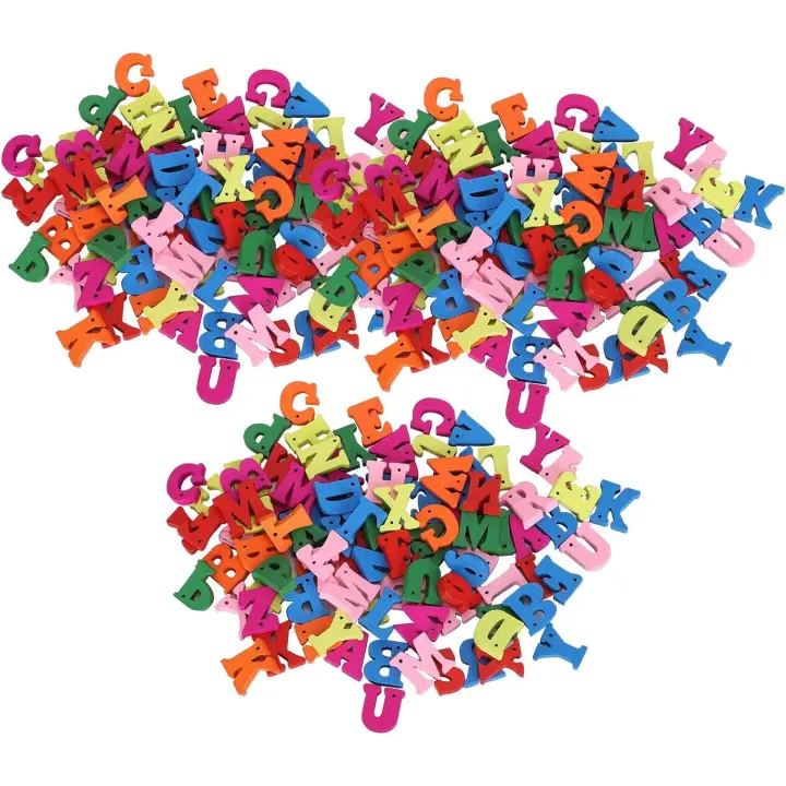 Botones de letras de madera de colores Qcwwy, 300 botones de letras del alfabeto para ropa, costura, enseñanza, álbumes de recortes, manualidades, decoración, bricolaje. - 1