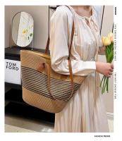 Bolso de paja premium para mujer - Tote de verano estilo boho, diseño exclusivo para playa y looks urbanos（42*28*13cm） - details 1