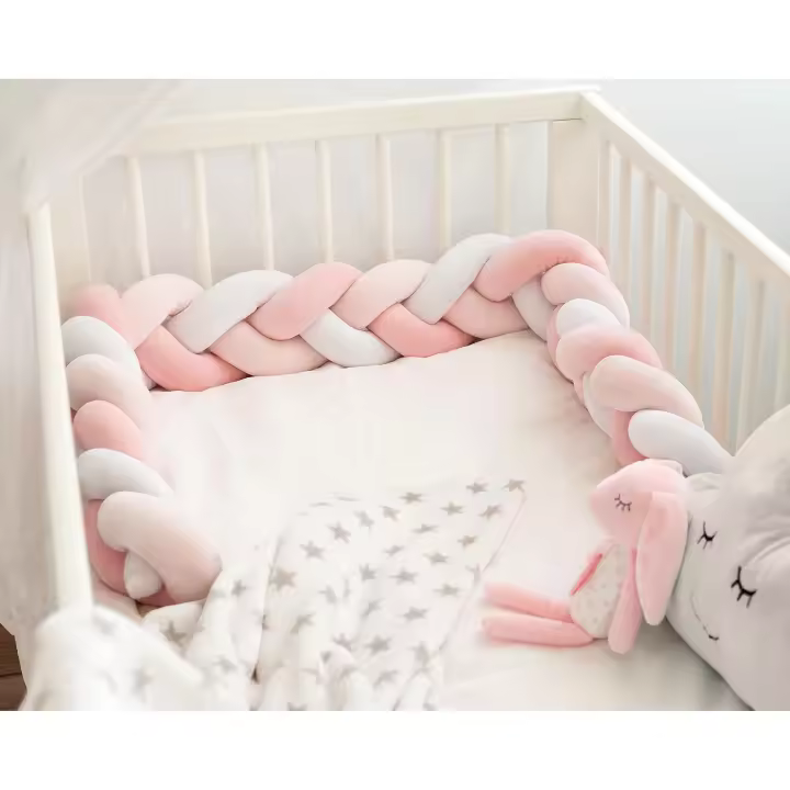 Trenza Protectora para Cuna ROSA GRIS Extrasuave Tacto Aterciopelado Gamberritos 🌸👶- Seguridad y Confort para tu Bebé, Chichonera Trenza Decorativa Antivuelco Reductora, 1.5m  🌸👶Hecho en España - 1