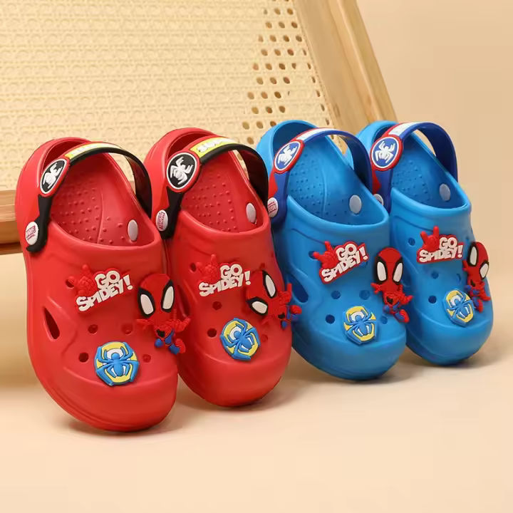 Sandalias De Verano Para Niños Disney Spiderman Con Agujero Pantuflas De Playa Para Niños Con Suela Suave Cómodas Para El Hogar Resistentes Al Agua Tamaño Ajustable - 1