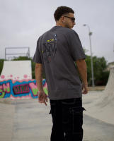 XIVNeoclassic Co. Camiseta Oversize Gris Oscuro Hombre de algodón con Parche A&E - details 3