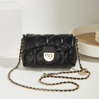 Nueva Moda Bolso De Hombro Para Mujer Color Sólido Con Diamantes Pequeño Cuadrado Cadena Armpit Bolso Cruzado De Un Hombro - details 2