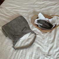 Bolso Lateral De Cuero Diseñador Para Mujer Bolso De Hombro Retro Capacidad Grande Bolso De Mano Casual Para Damas - details 18