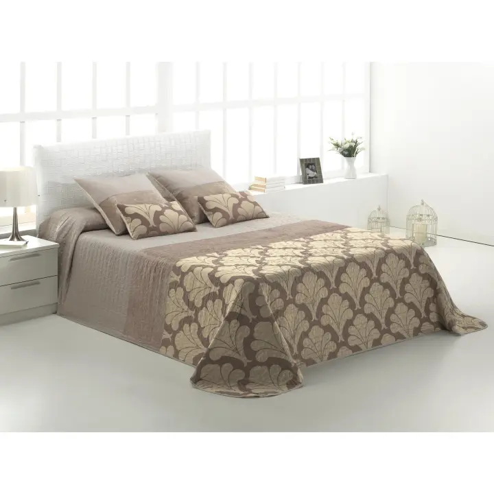 Novotextil - Colcha Jacquard para Cama de Matrimonio con 4 Cojines - Cobre Camas con Alta Densidad de Relleno - 1