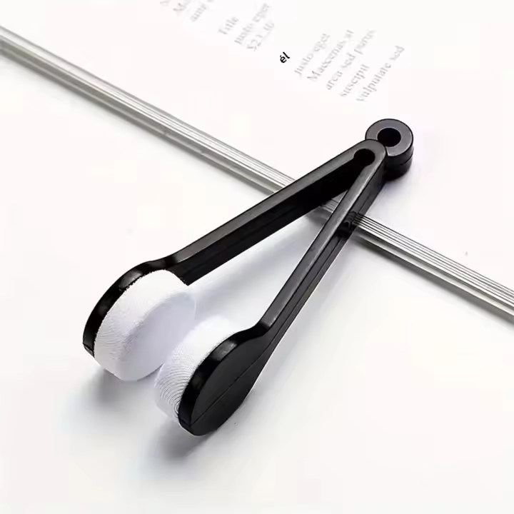Limpia Gafas Portátil Multifuncional 1pcs Limpia Gafas De Sol Y Lentes Microfibra Con Cepillo Limpiador Herramienta De Limpieza Negra - 1