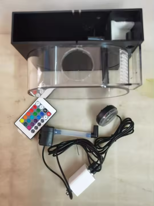 Acuario De Escritorio Mini De Acrílico Con Filtro Y Luz LED Para Medusas Y Peces Betta Suministro De Energía USB Tipo De Material Plástico - 1
