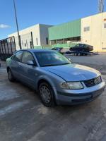 Mando elevalunas delantero izquierdo compatible con Volkswagen Passat 1996 a 2000 - details 1
