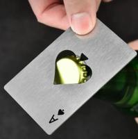 Abrepuertas De Acero Inoxidable Tamaño De Tarjeta De Crédito Ace of Spades Creativo En Forma De Baraja Portátil Para Bebidas - details 1
