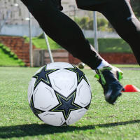 Balón De Fútbol Profesional 2024 Tamaño 5 Y 4 Calidad Superior PU Suave Juego Exterior Liga Deportiva Entrenamiento Partido - details 2