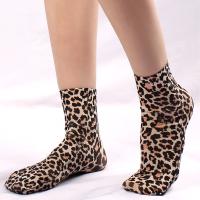 Pareja De Calcetines Cortos De Verano Para Mujer Con Estampado De Leopardo Y Gran Flor Ultrafinos Elásticos Y Transpirables - details 2