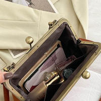 Bolso De Hombro Pequeño Para Mujer Elegante De PU Cuero Suave Lujo Diseñador Clip Clutch Retro Bolso De Mano Y Cruzado Con Cierre De Cremallera - details 18