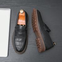 Nuevos Loafers Para Hombre En Cuero Patentado Con Patrón De Piedra Zapatos De Boda Y Casual Con Punta Redonda Cierre SLIP-ON - details 8