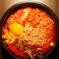 FIDEO INSTANTÁNEOS RAMEN KIMCHI SHIN RAMYUN NONGSHIM 120G - details 2