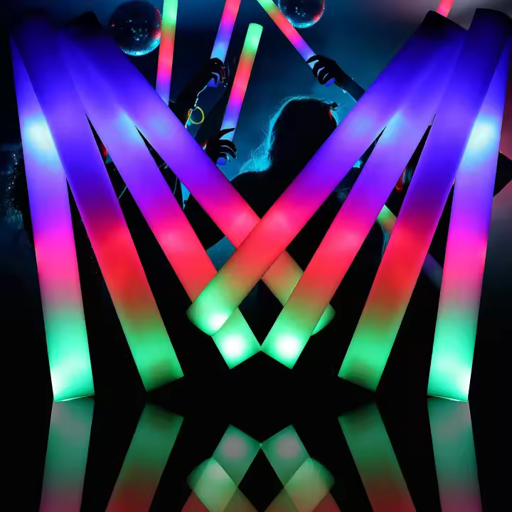 15/20Pcs LED Glow Sticks Coloridos Y RGB Para Fiestas Navidad Cumpleaños Boda Fiesta Supplies De Luz En Oscuridad - 1