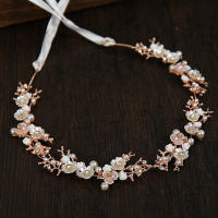Diadema De Boda Hecha a Mano Con Flores De Concha Y Cristal Imitación Perla Accesorio Para El Cabello De Novia Tiara De Mujer - details 1