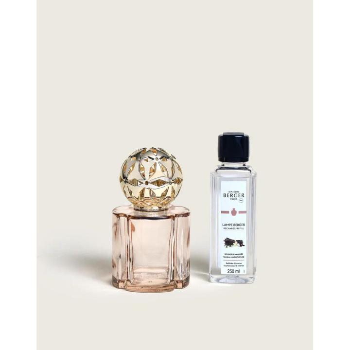 Cofre lámpara Berger Pomelis NudeInicie sesión para añadir Cofre lámpara Berger Pomelis Nude a la lista de favoritos Suavidad nude, diseño Pomelis sofisticado y fragancia Splendeur Vanillée se unen en este cofre para embellecer sus espacios con distinción