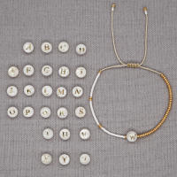 Pulsera De Letras Go2BoHo Con Encantos Asimétricos Y Contraste De Colores Con Cuentas Miyuki Y Caracoles Para Mujer Joyería Moda - details 1