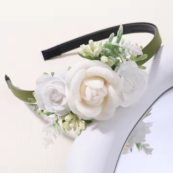 Headband De Boda Para Niñas Con Perlas Y Plumas Accesorio De Cabello De Princesa Para Fiestas Y Danzas Recién Nacidos Hecho a Mano - 1