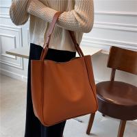 Nueva Bolso De Hombro Para Mujer En Cuero PU Gran Capacidad Bolsos De Compras Y Viaje Estilo Versátil Cierre Hasp - details 5
