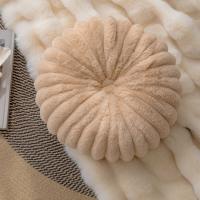 Almohada redonda de calabaza con diseño de conejo de imitación de rayas teñidas, hecha a mano, con ruedas, para sofá o cama. - details 8