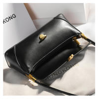 Bolso De Hombro Retro Para Mujer De Cuero Genuino Color Sólido Versátil Para Primavera Y Verano Diseño Nítido Porta Llaves - details 14