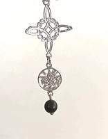 colgante amuleto doble protección nudo de bruja, tetragrámaton y piedra de ónix. plata de ley-40ycuatro joyería - details 0