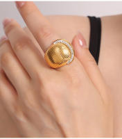 Anillo de Maple inoxidable para Mujeres, Diamantes de Agua redondo gruesos, diamantes de Textura irregular, anillo de alta calidad accesorios de moda - details 4