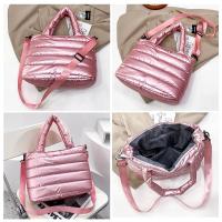 Bolso De Hombro De Nylon Puffer Para Mujer Invierno Bolso De Mano Chic Cuadrado Suave Cierre De Cremallera Estilo Versátil - details 10