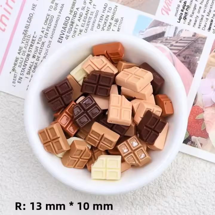30Pcs Resina Lindo Chocolate Dibujos Animados Simulados Galletas Hojas Letras Serie Botones Planos Para Scrapbooking Joyería DIY Manualidades - 1