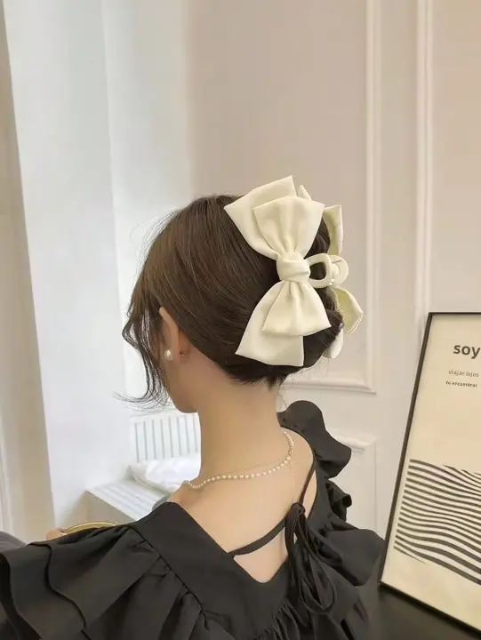 Pinza De Pelo De Seda Rosa Para Mujer Princesa Fugitiva Con Lazo De Corazón Accesorio De Cabello Dulce Y Encantador Para Mujer - 1