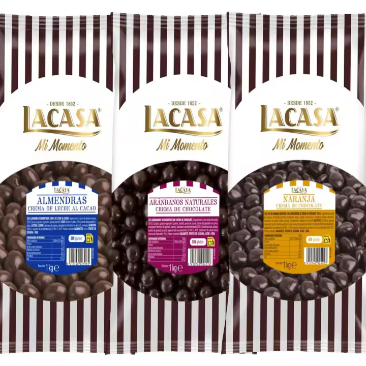 Lacasa Mi Momento pack 3kg bolas: Almendra con chocolate con leche ,Dados de naranja con chocolate Negro ,Arándanos con chocolate Negro - 1