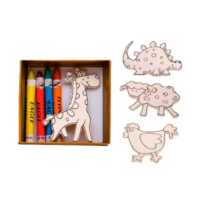 Caja regalo infantil con 4 imanes de madera en forma de animales cada una y 4 ceras para colorear. Perfecta para regalar a niños y niñas en fiestas de cumpleaños, colegios, guarderías y eventos infantiles. Con elegante lazo amarillo. Medidas 8X2X8 Cm. - 1