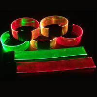 Pulseras LED Luminosas Para Deportes Al Aire Libre Y Fiestas. Pack De 10/20/50 Piezas. Brillo Duradero Para Halloween Y Otras Ocasiones. - details 9