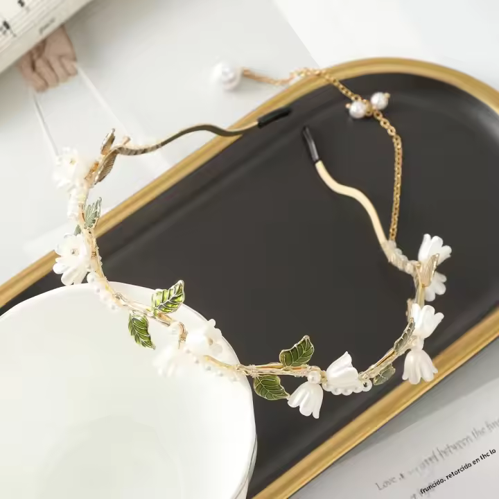 Diadema De Perla Con Cola De Venado Verde Hoja Lily of the Valley Para Niñas Accesorio Elegante Y Elegante Para El Cabello - 1
