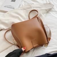 Bolso bandolera pequeño de Piel sintética para Mujer, type Cube, informal, de alta calidad y a la moda. - details 1