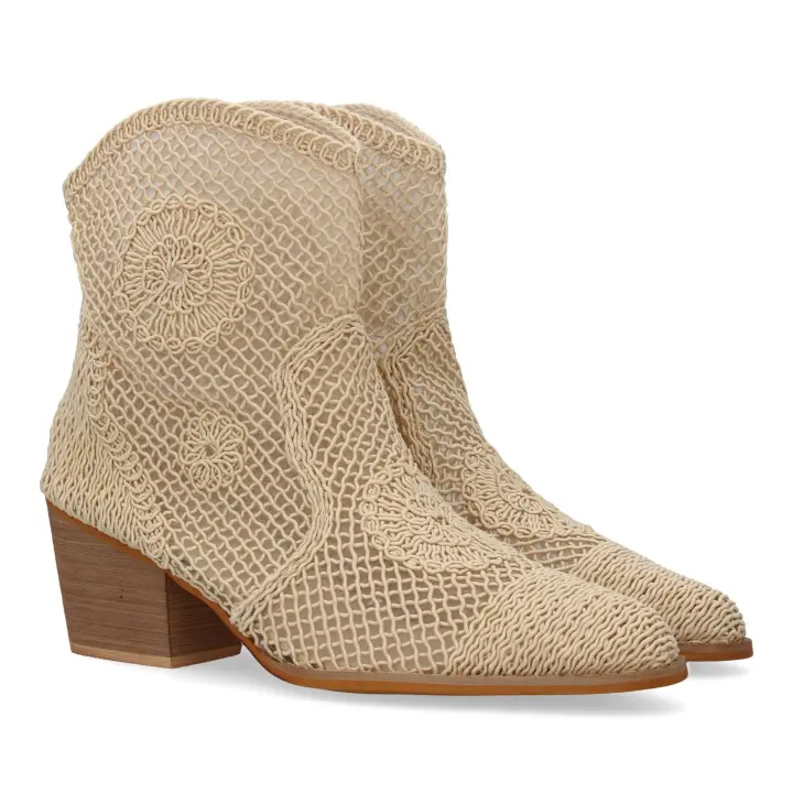 PuntoSalao Botines tacón medio estilo campero para mujer calados color beige YZ24-105 - 1